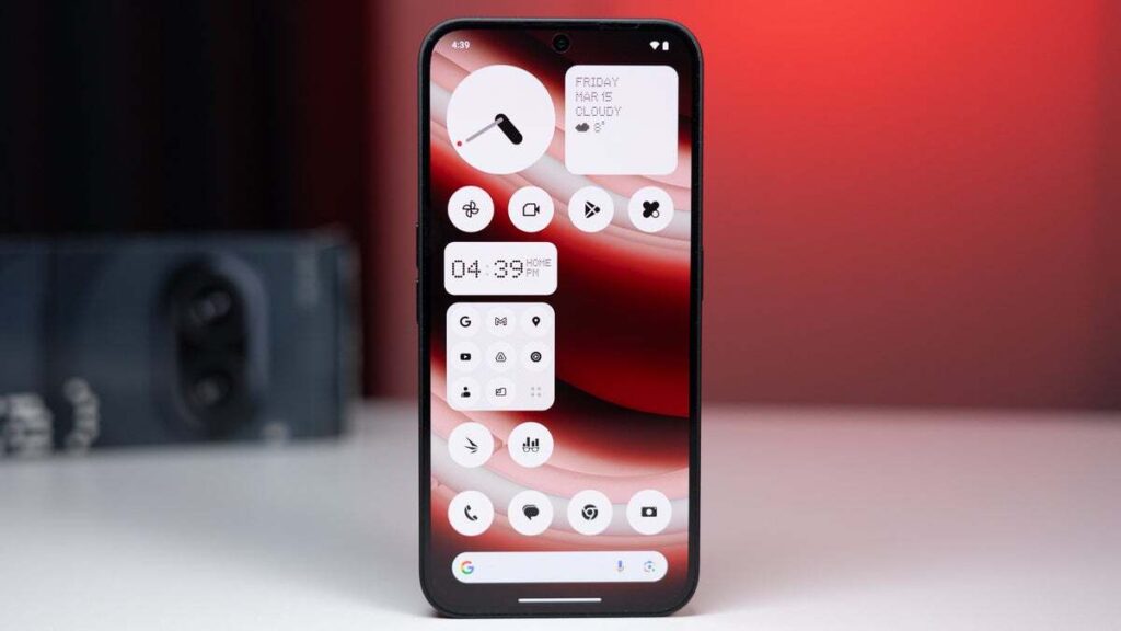 Nothing Phone Android 15